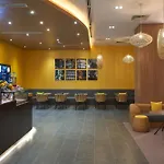 Holiday Inn & Suites Saigon Airport By Ihg