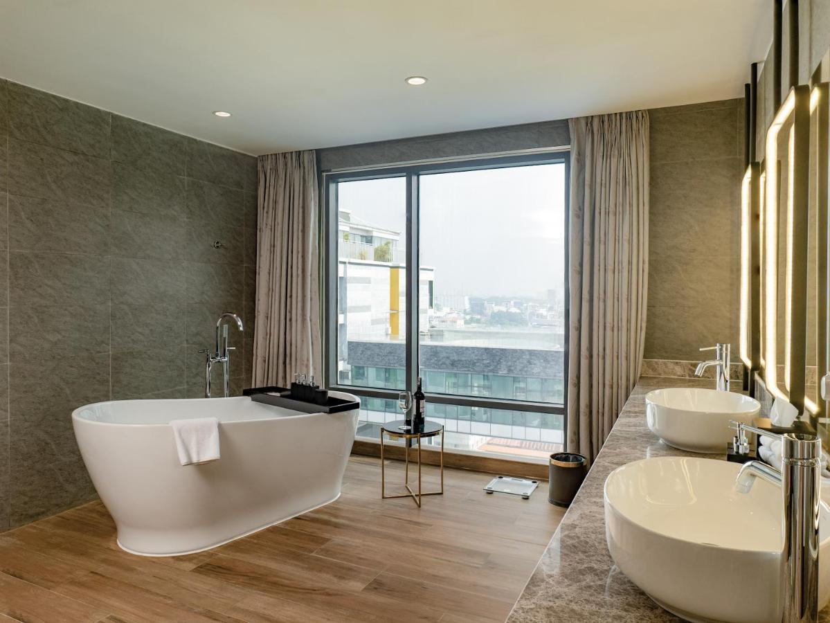 & Saigon Airport By Ihg Ho Chi Minh City