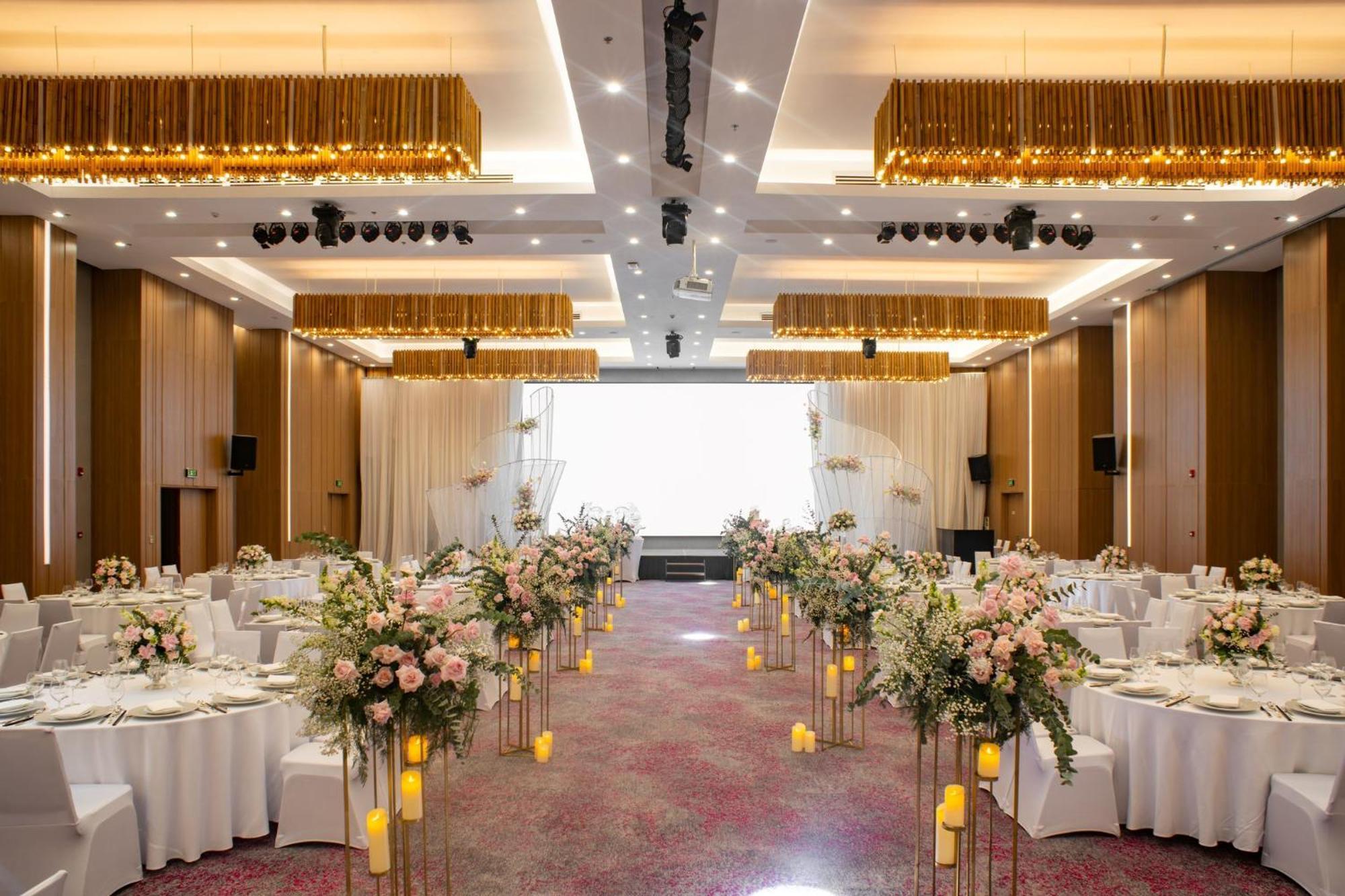 Inn&suites Sân Bay Sài Gòn 5* TP. Hồ Chí Minh