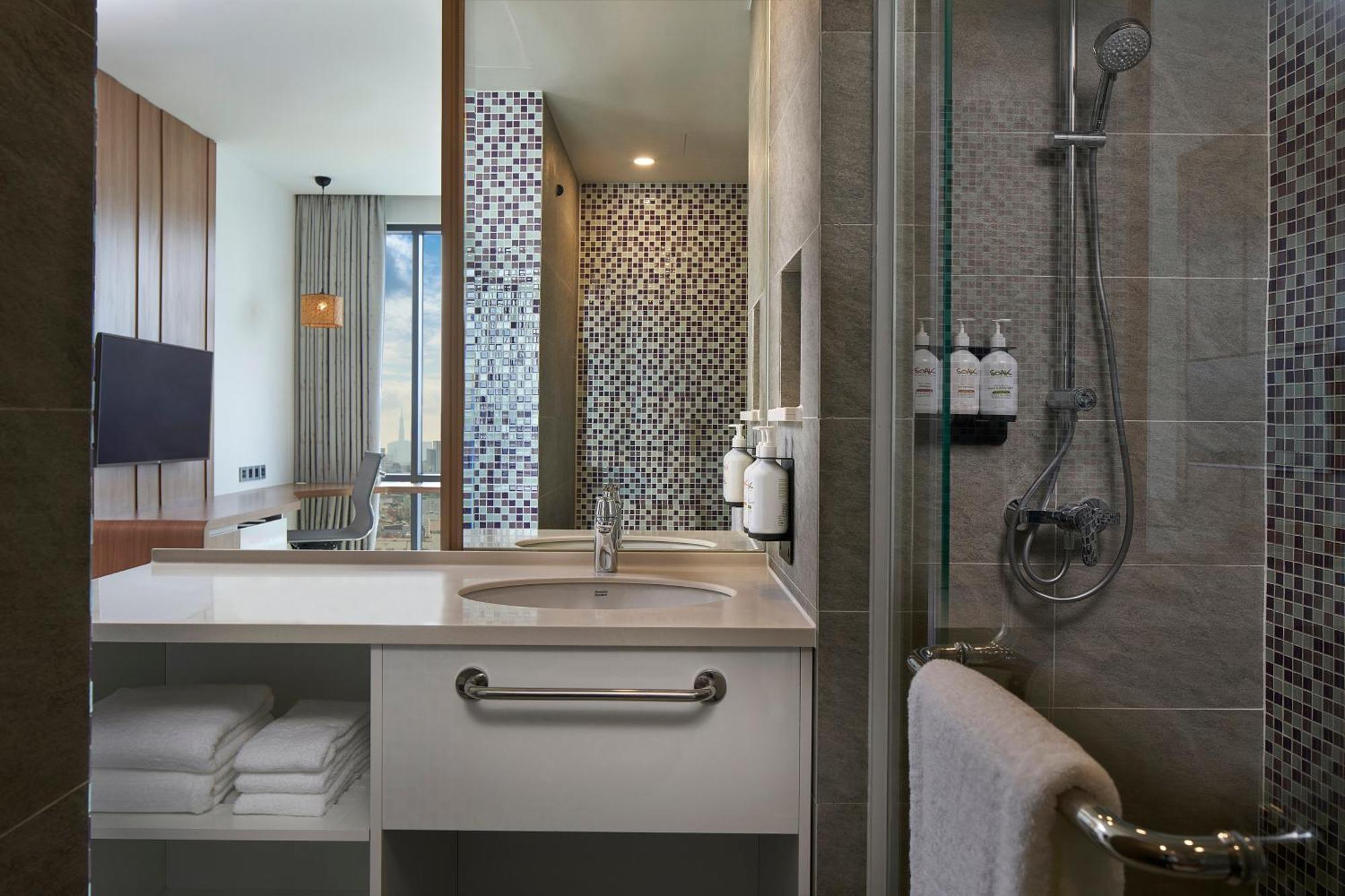 Khách sạn Inn&suites Sân Bay Sài Gòn 5*