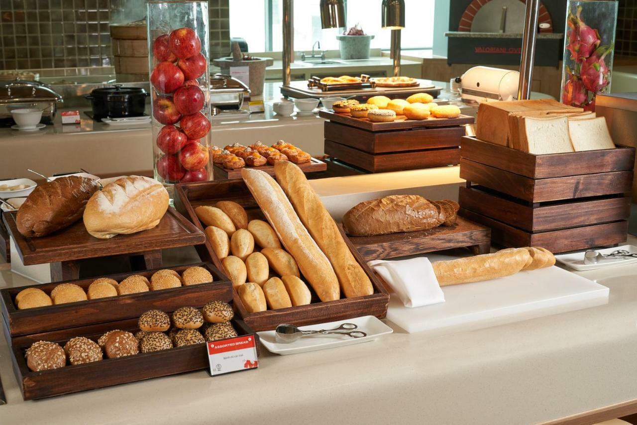 Hotel & Saigon Airport By Ihg