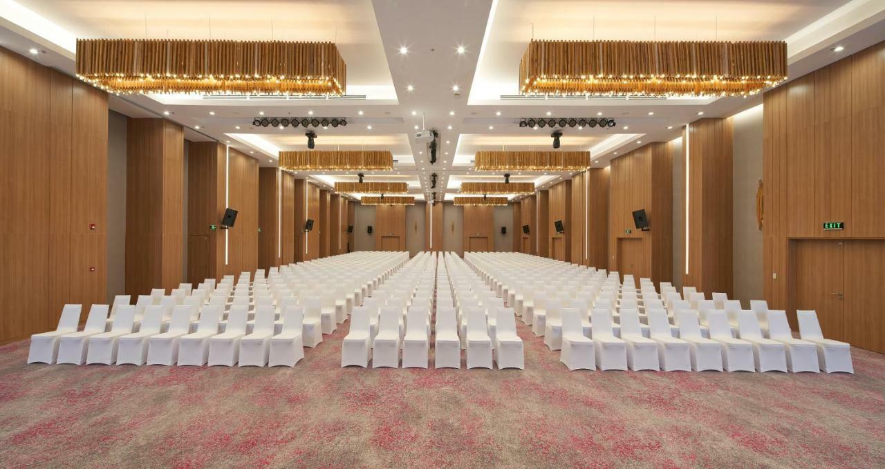 & Saigon Airport By Ihg