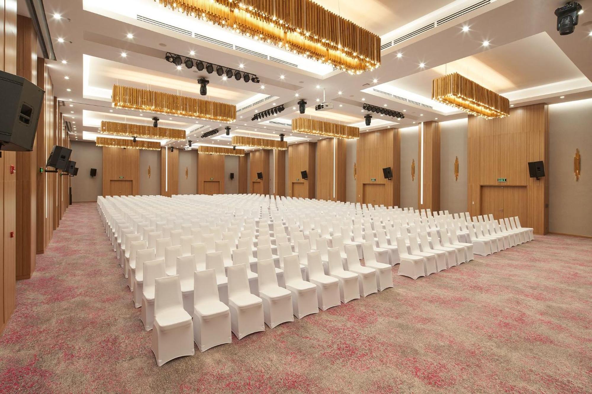 & Saigon Airport By Ihg Ho Chi Minh City