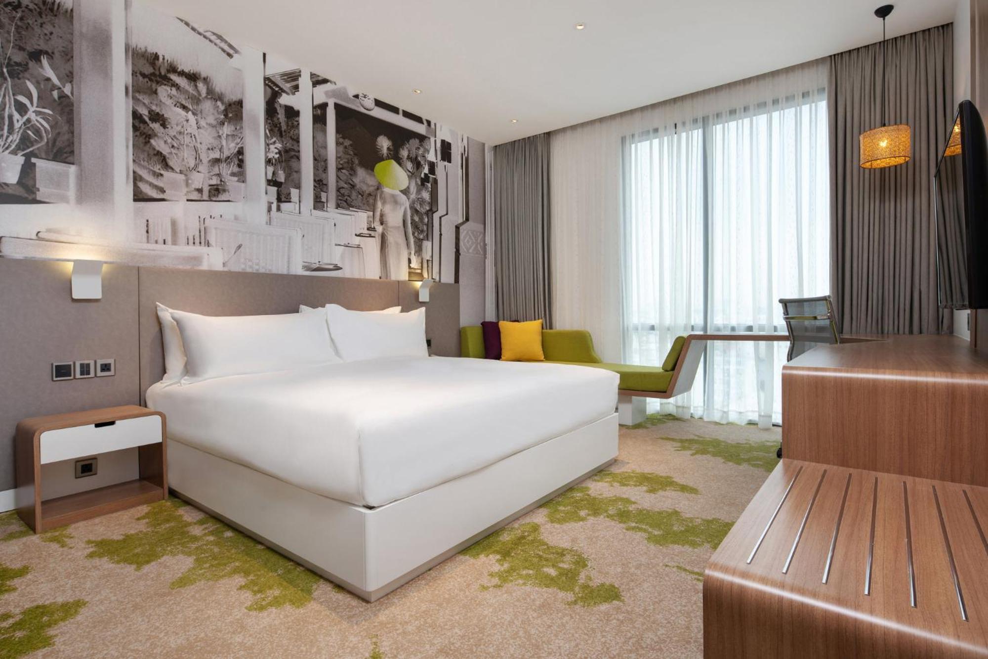 & Saigon Airport By Ihg