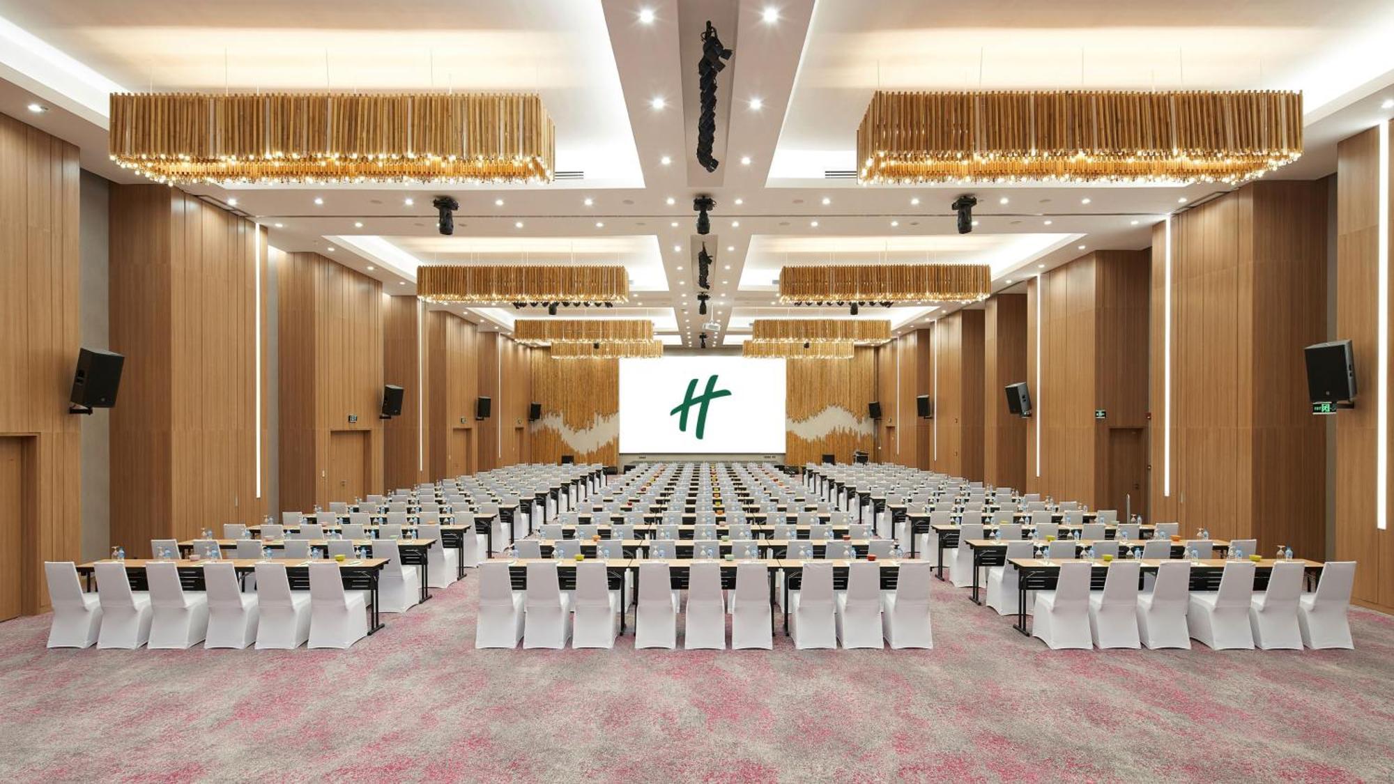 Inn&suites Sân Bay Sài Gòn 5*
