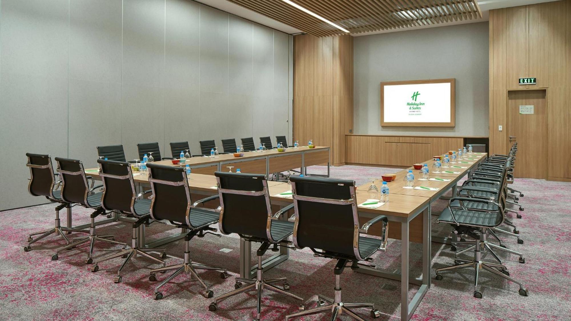 Inn&suites Sân Bay Sài Gòn 5*